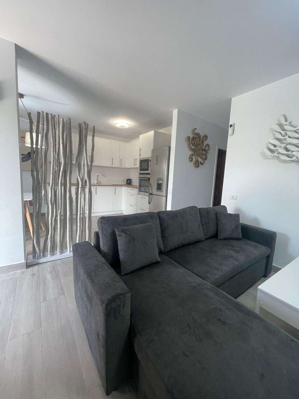 Elegante appartamento ristrutturato con piscina e vista mare a Los Gigantes – Complesso Tamara