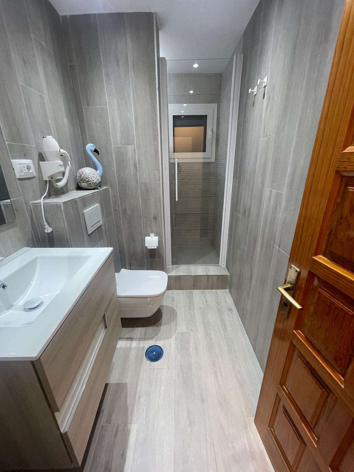 Elegante appartamento ristrutturato con piscina e vista mare a Los Gigantes – Complesso Tamara