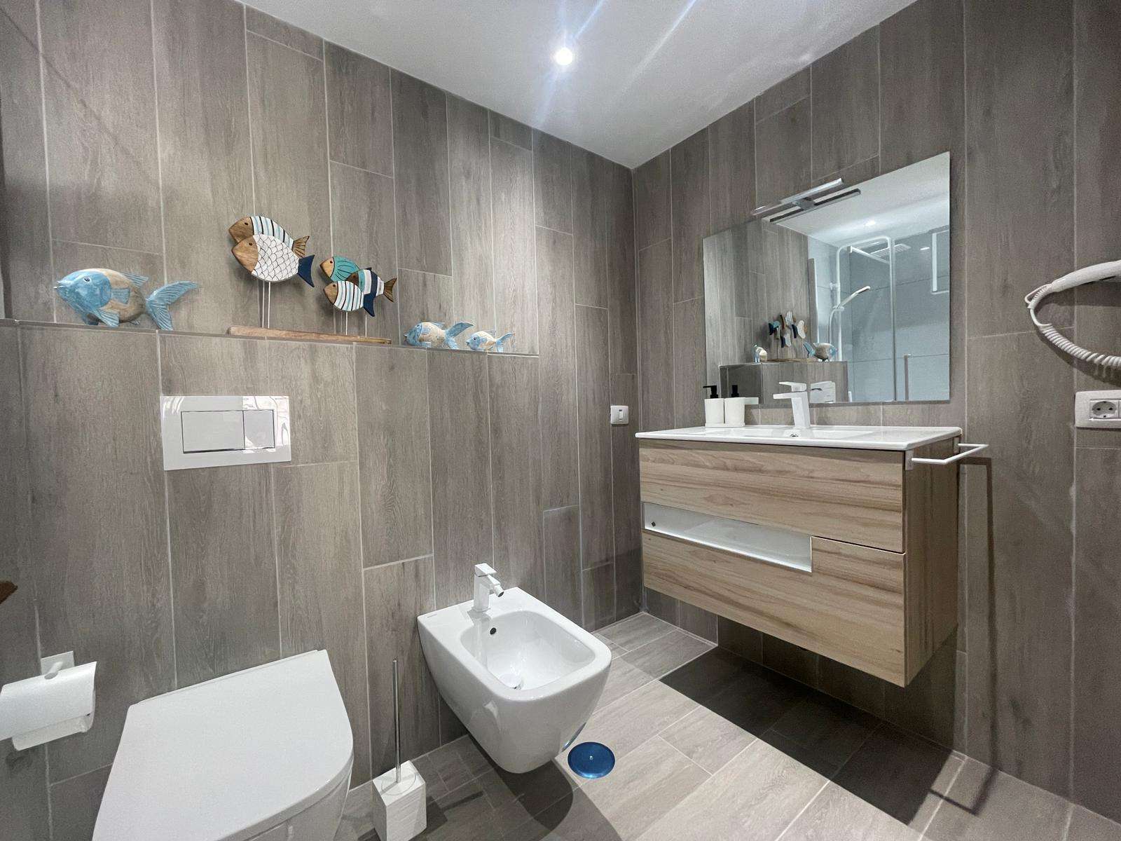 Elegante appartamento ristrutturato con piscina e vista mare a Los Gigantes – Complesso Tamara