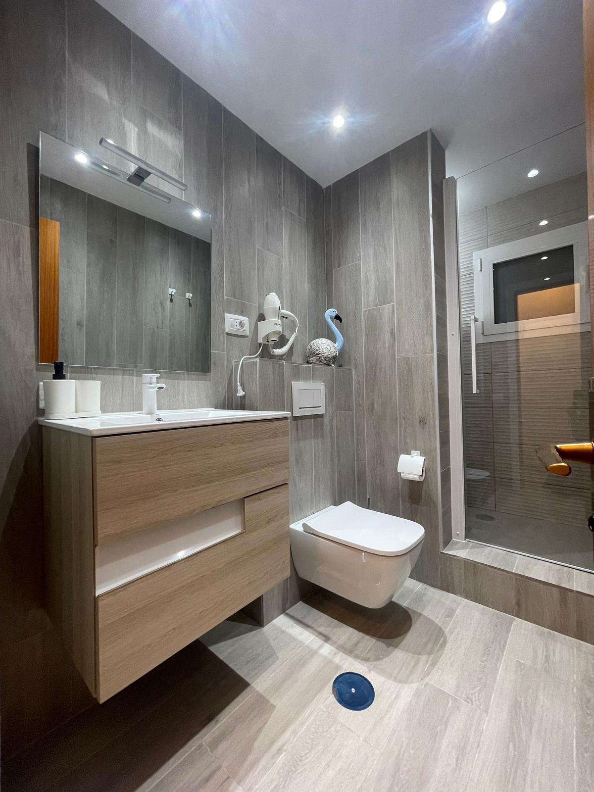 Elegante appartamento ristrutturato con piscina e vista mare a Los Gigantes – Complesso Tamara