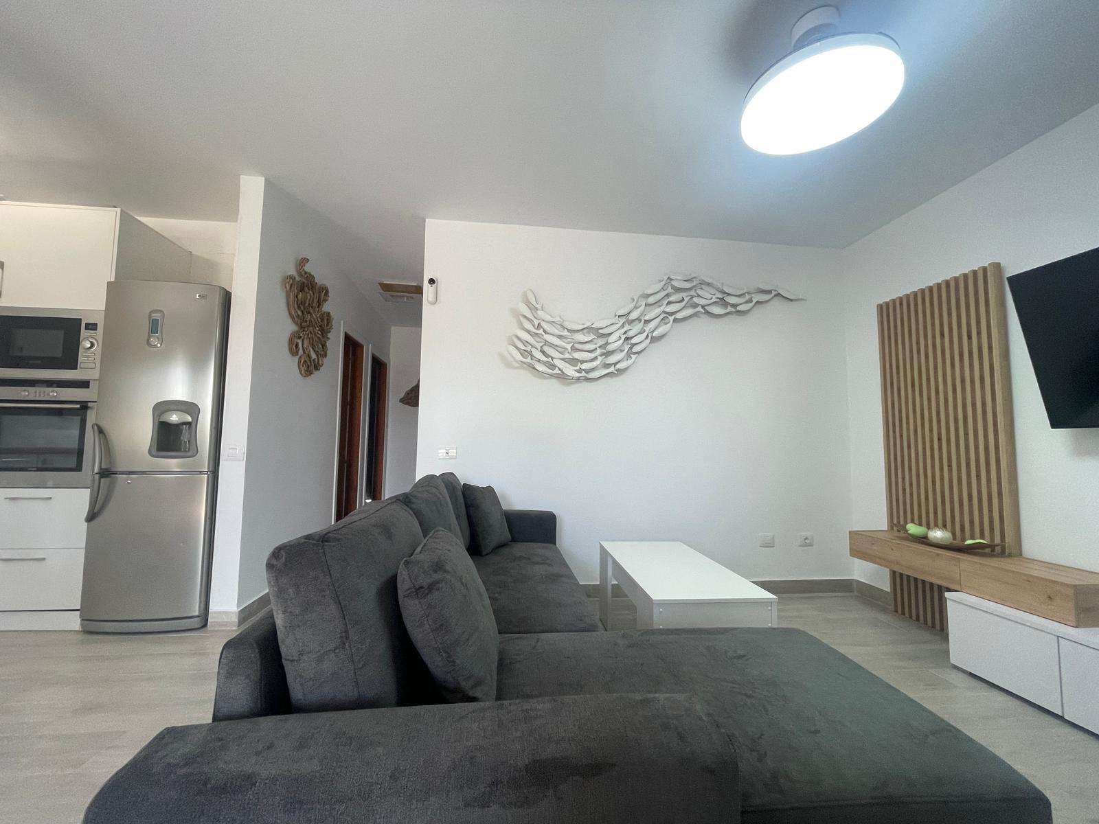 Elegante appartamento ristrutturato con piscina e vista mare a Los Gigantes – Complesso Tamara